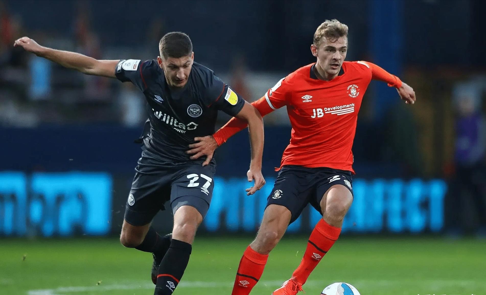 开云体育登录-关于诺里奇客场逼平哈德斯菲尔德，难以取胜的信息