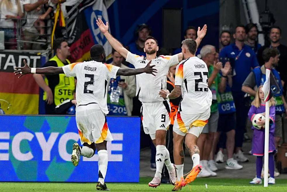 开云体育下载-欧国联比赛中一场惊险比赛即将打响