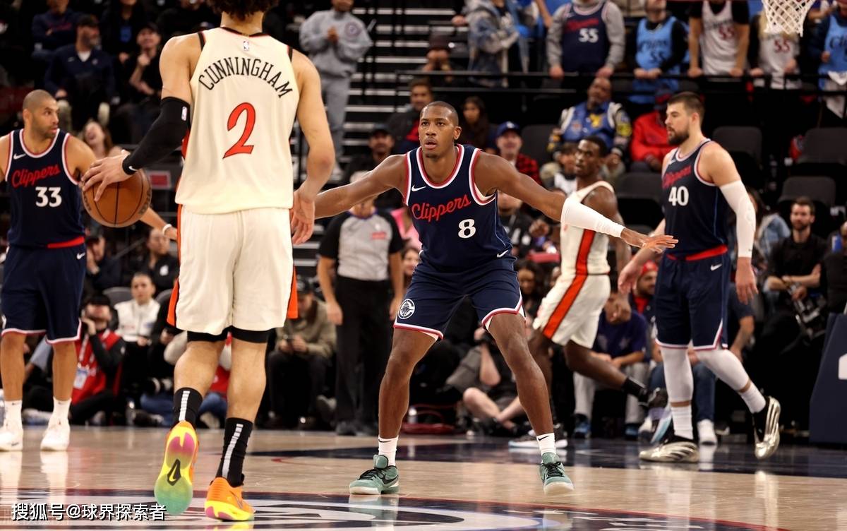 河南建业阵容大变,终结连败颓势! 河南建业阵容大变,终结连败颓势!