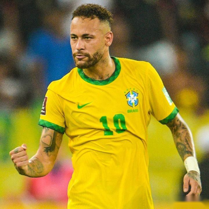 开云体育下载-关于巴西国家队备战世预赛，内马尔展现领袖气质的信息