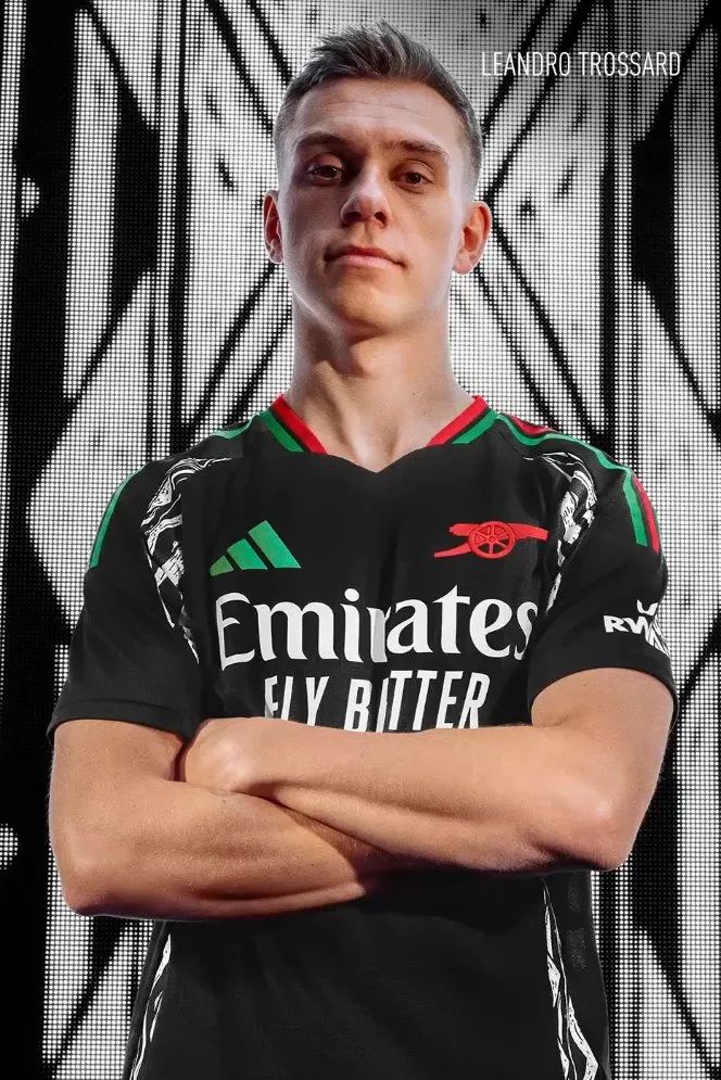 开云官网-包含阿森纳签下新后卫，助力球队后防厚实的词条