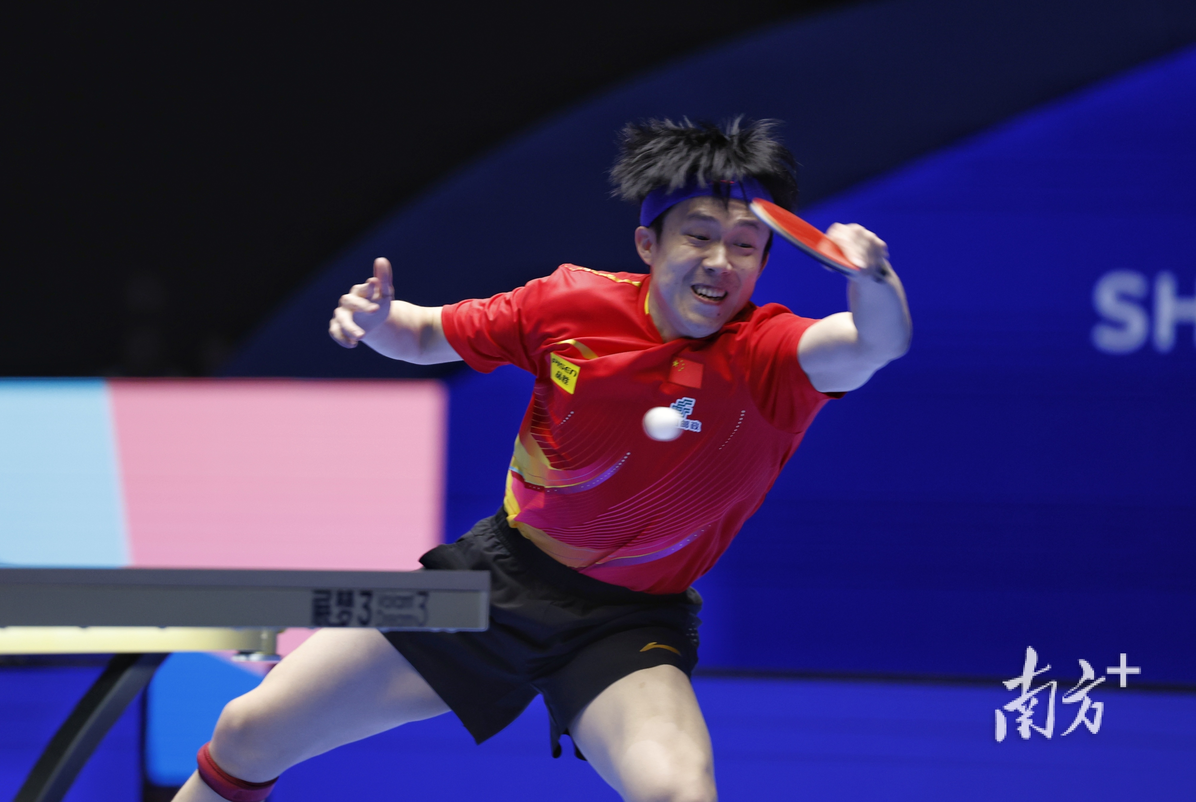 开云体育官方网站-体育界翘楚在比赛中展现超凡表现，成为焦点人物的简单介绍