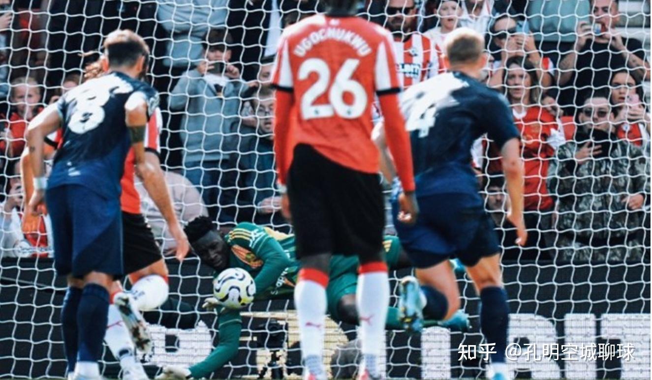 曼联客场败给南安普顿，连续三场不胜的简单介绍