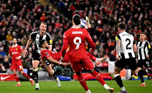 开云体育-尤文图斯主场战平皇马，遭遇失利