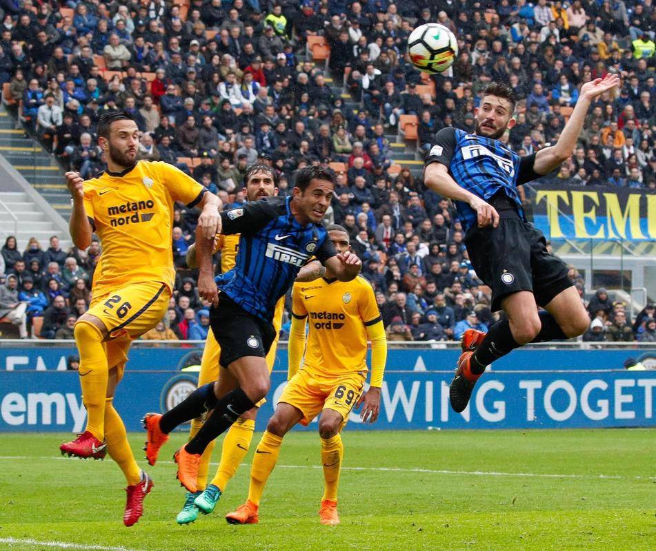 开云体育中国-国际米兰豪取大胜,彰显实力不容小觑的简单介绍