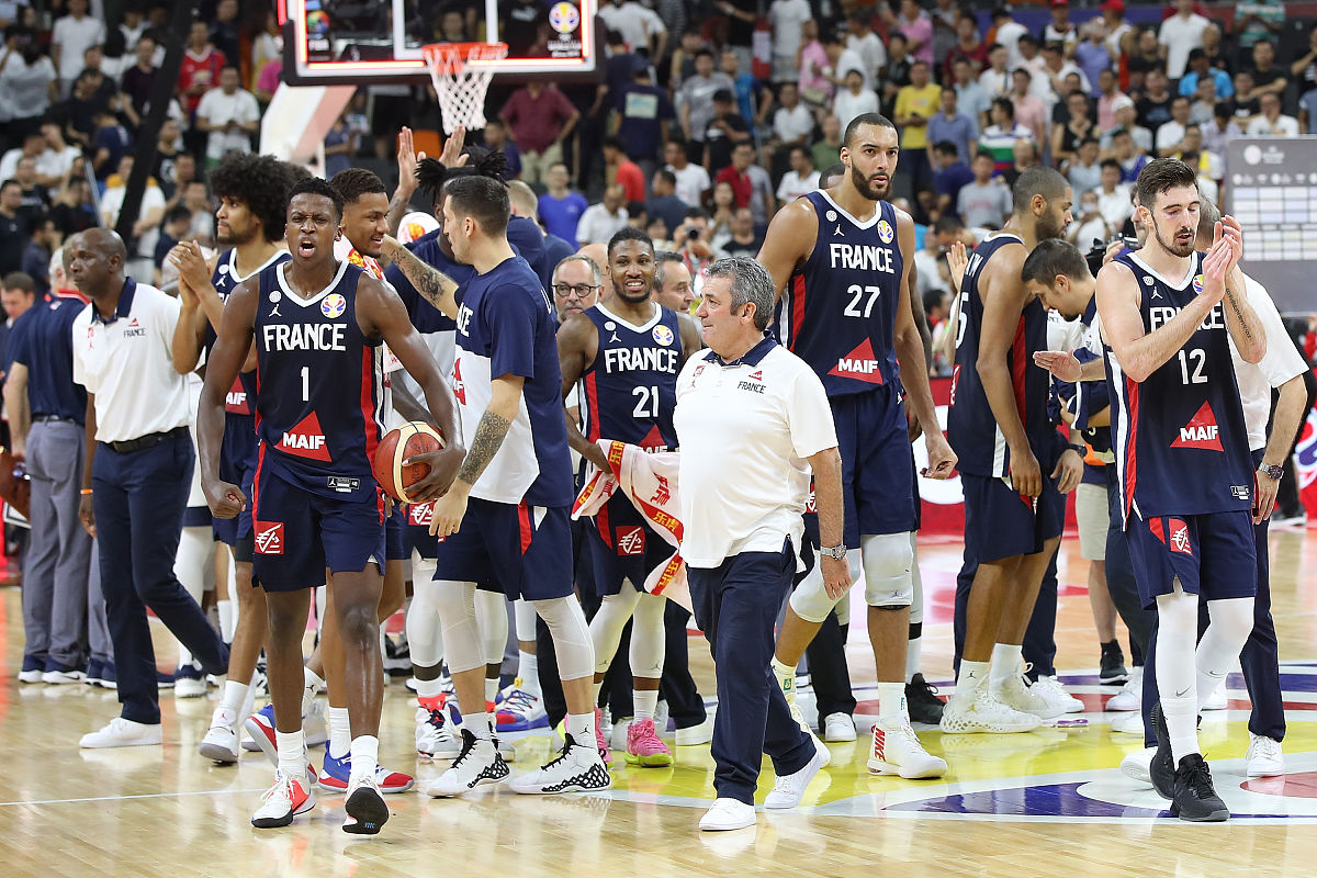 尼克斯主场不敌步行者,波尔津吉斯分篮板的简单介绍 尼克斯主场不敌步行者,波尔津吉斯分篮板的简单介绍