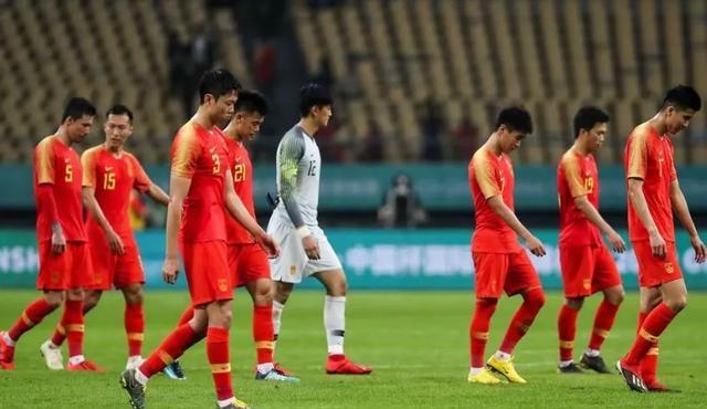 恒大客场逼平鲁能,保持领先的简单介绍 恒大客场逼平鲁能,保持领先的简单介绍