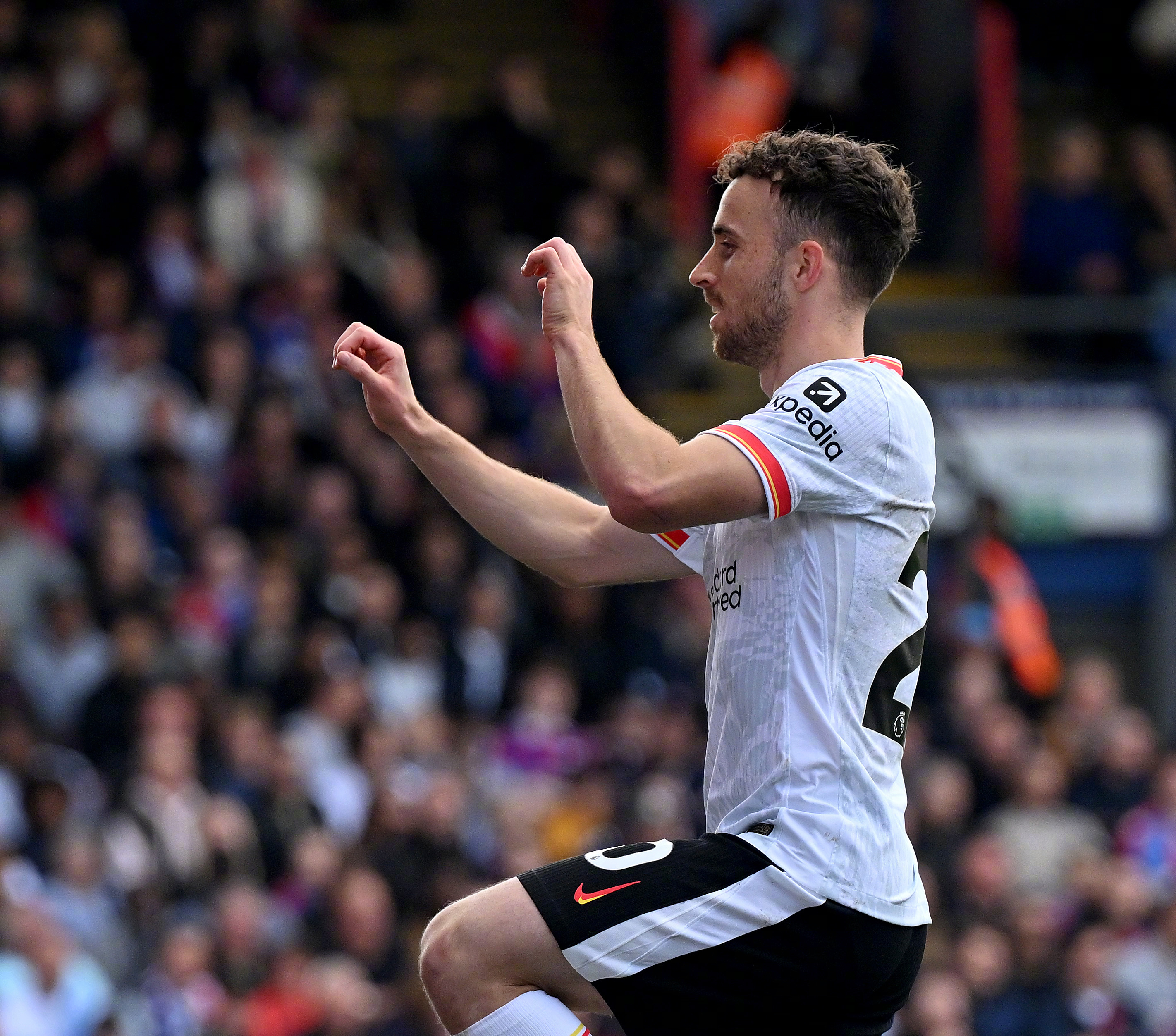 水晶宫主场失利,战罢已连败三场的简单介绍 水晶宫主场失利,战罢已连败三场的简单介绍