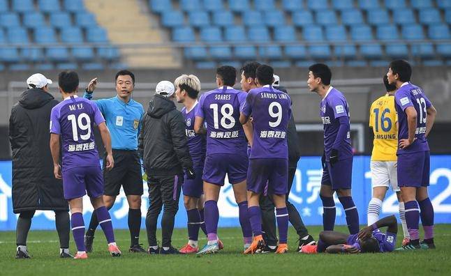 苏宁遭遇连败，战绩下滑不可控