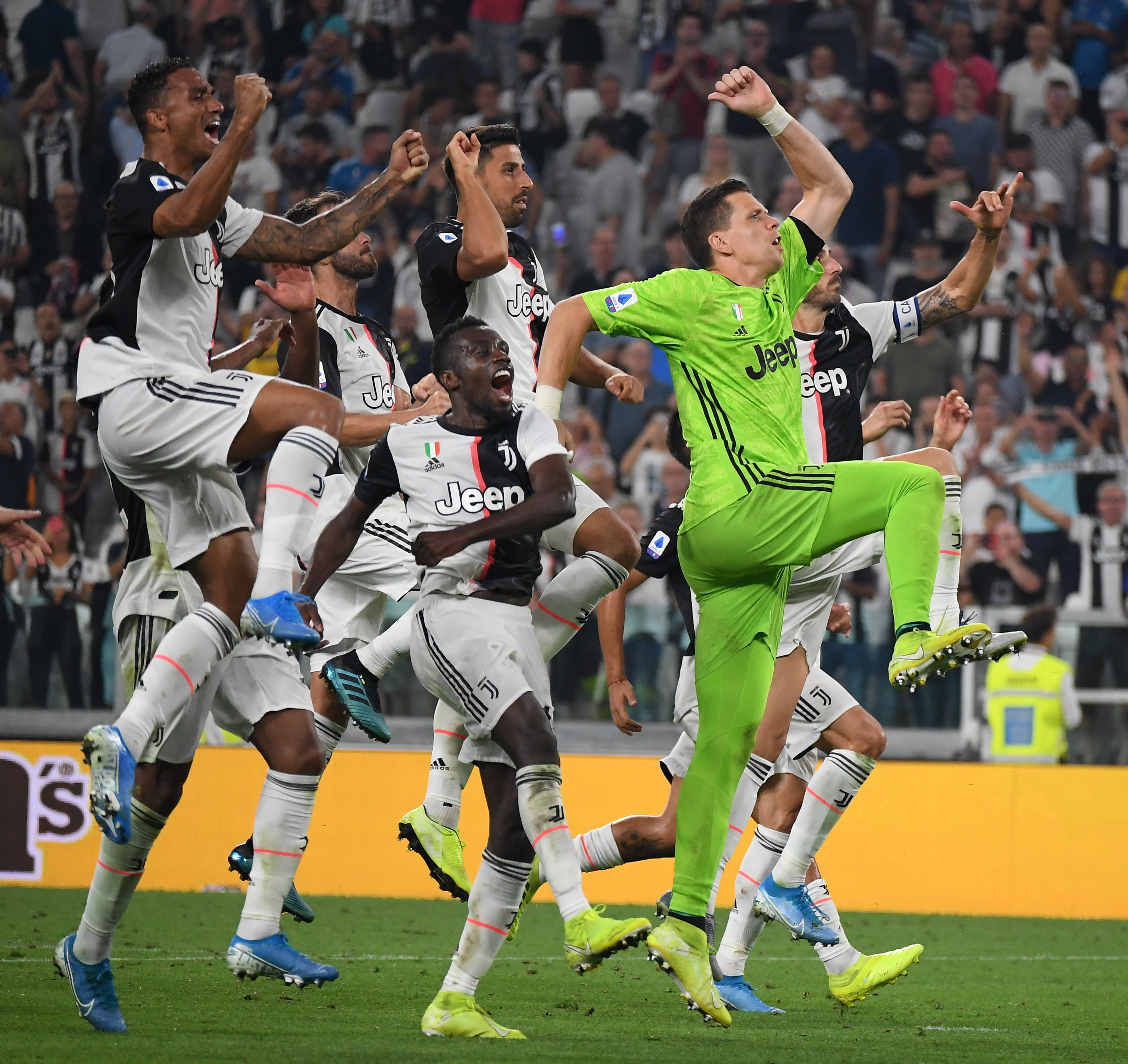 罗梅罗梅开二度,尤文图斯-完胜那不勒斯的简单介绍 罗梅罗梅开二度,尤文图斯-完胜那不勒斯的简单介绍