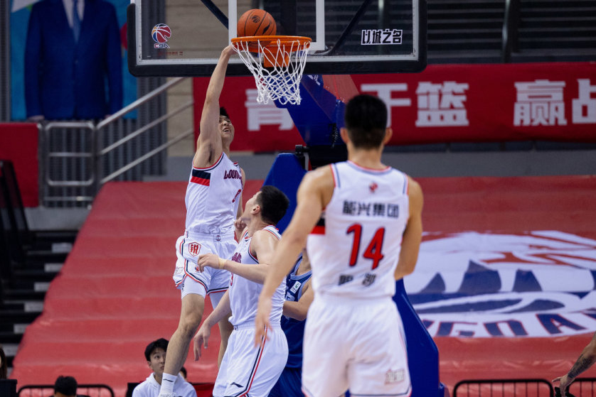 开云体育app-广东宏远主场负山东获四连败，郭士强赛后调侃：下一站带球打篮板的简单介绍