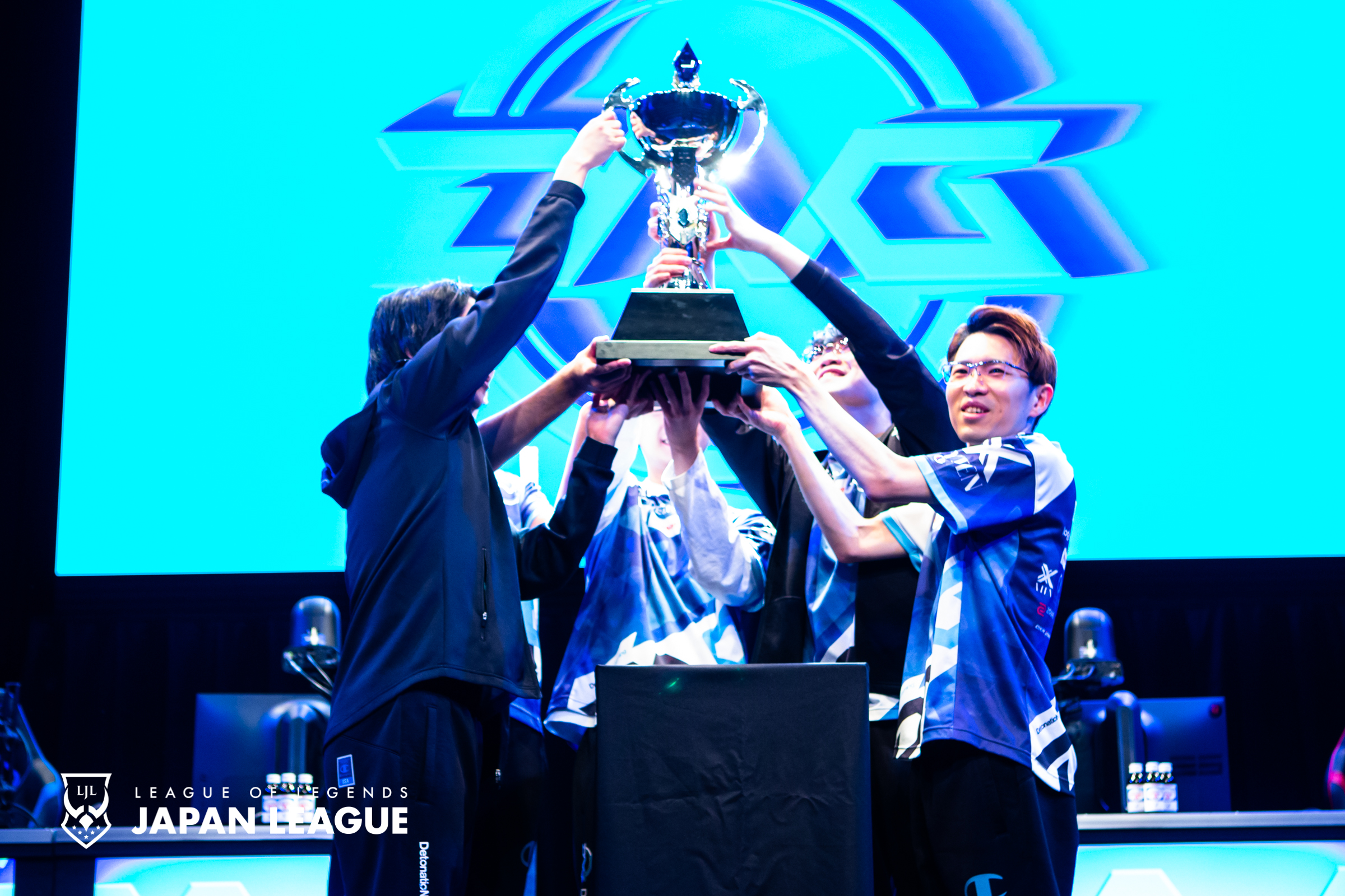 开云APP-GEN险胜DFM，Ming完成史诗逆转四强赛3:0（釜山）