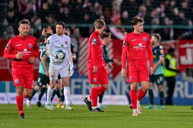 雷根斯堡客场拿下胜利,取得对手强势表现 雷根斯堡客场拿下胜利,取得对手强势表现