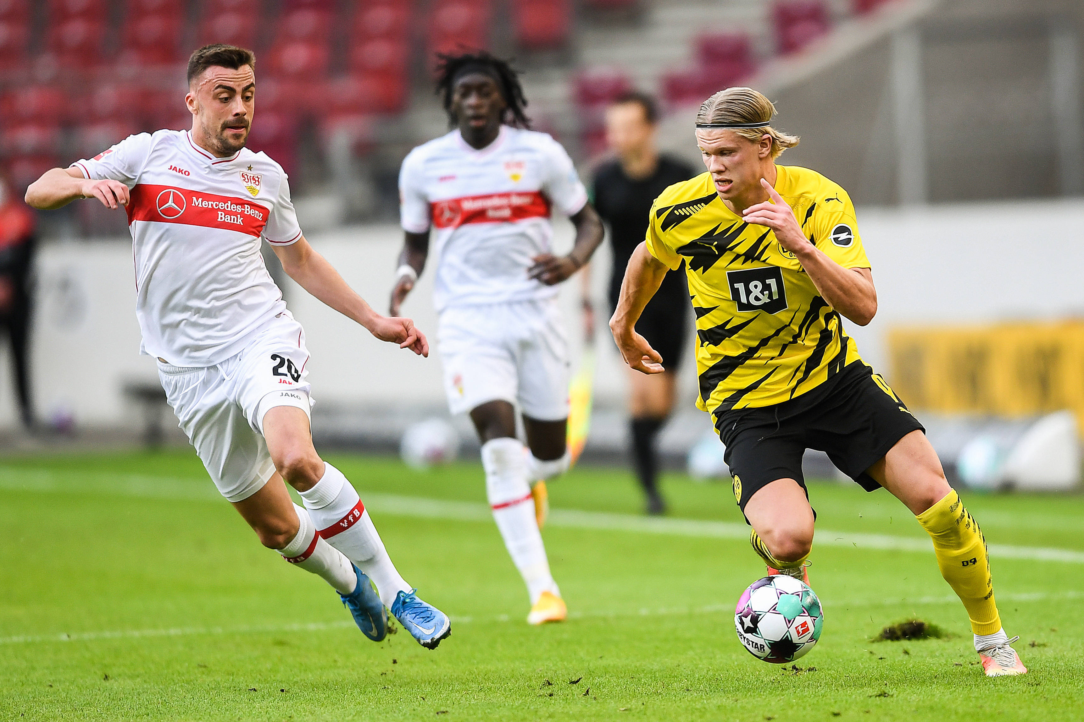 斯图加特客场击败对手,喜迎三分的简单介绍 斯图加特客场击败对手,喜迎三分的简单介绍