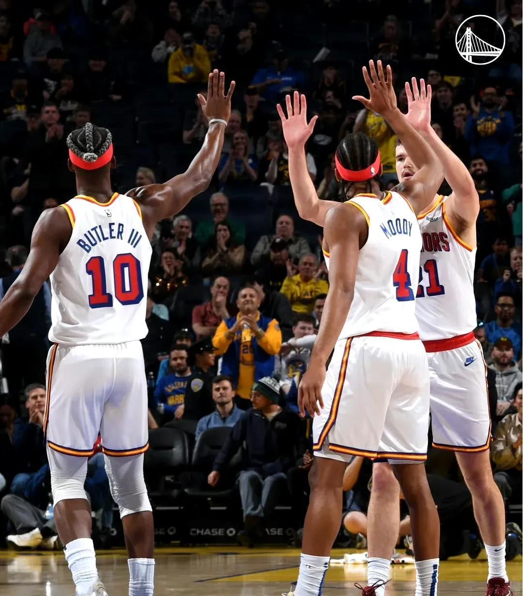 开云体育-独行侠逆转快船，晋级西部半决赛的简单介绍