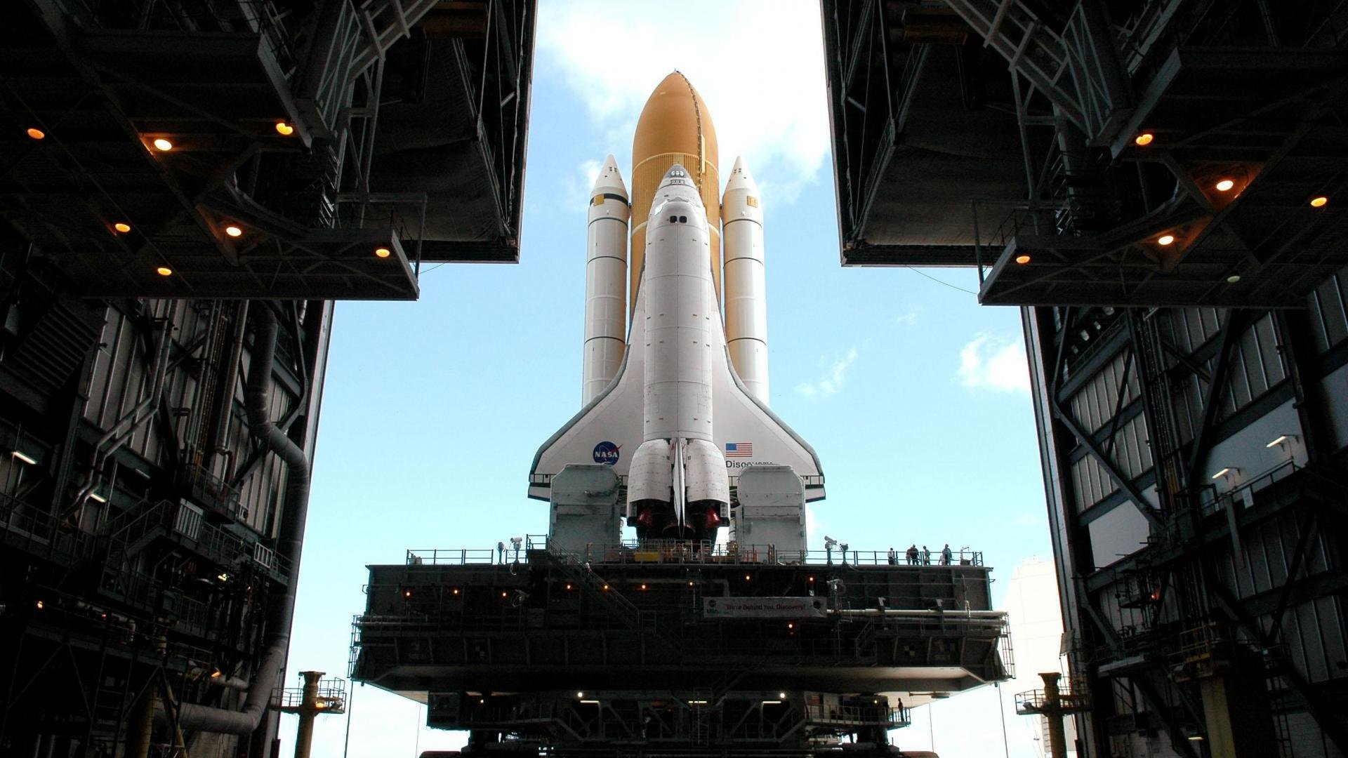 黄蜂强压雄鹿，范弗利特关键制胜演绎逆袭传奇