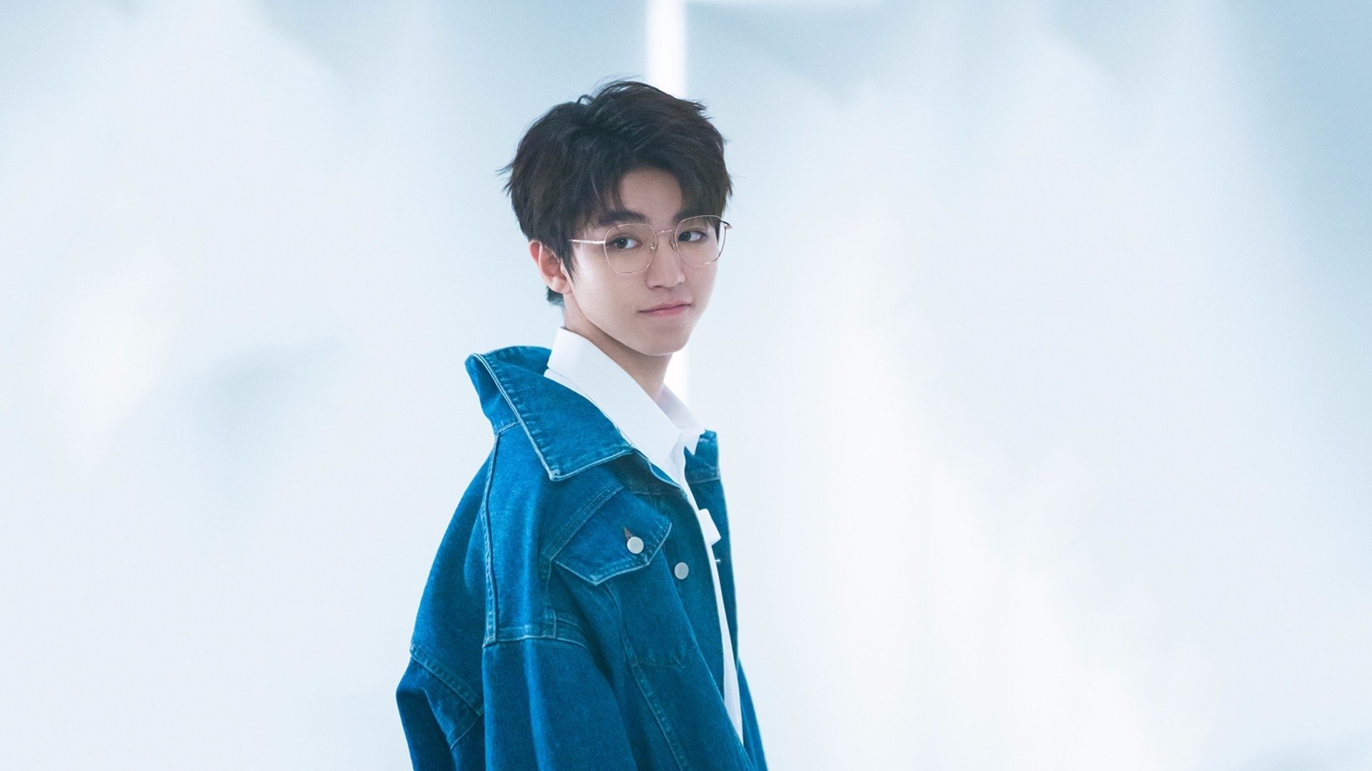 现代足球双重奏，基耶萨的意式锁链与丹麦的维京铁壁